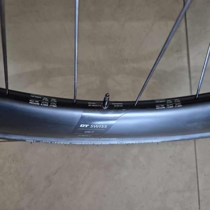 Roda traseira DT Swiss ARC 1600 80"