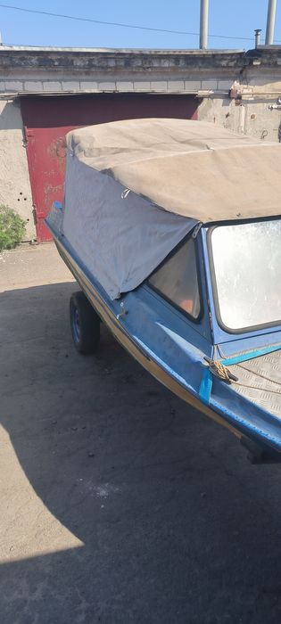 Продам лодку. Терміново!