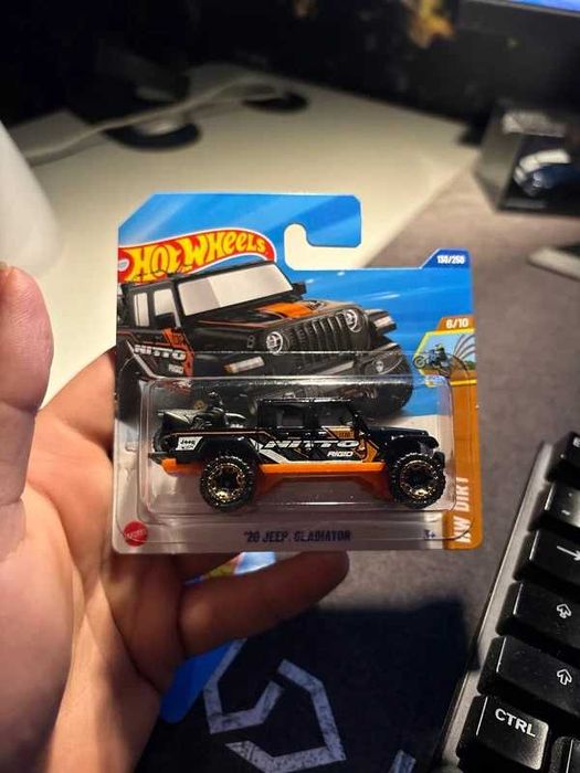Hot wheels 20 Jeep gladiator 2025