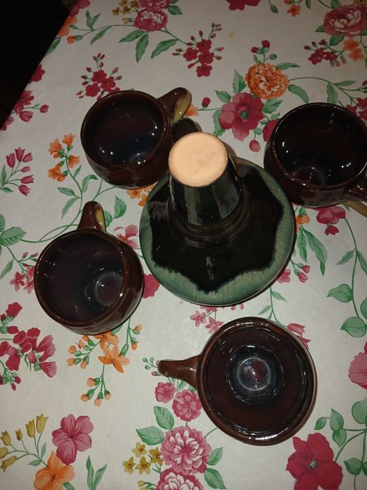 Графин и 4 шт чашки