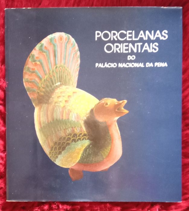 Lote de três livros cerâmicos, porcelana e azulejos