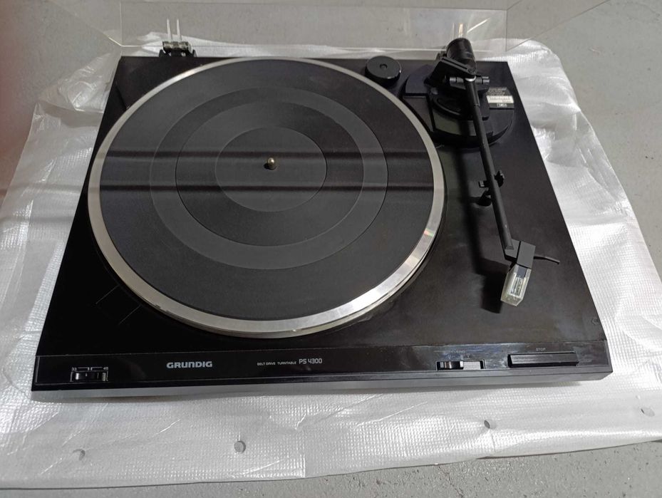Gira discos Grundig PS 4300