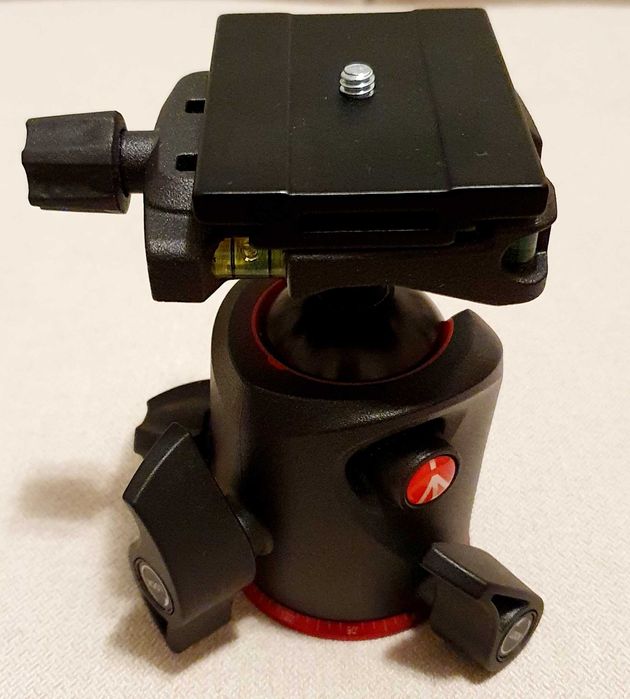 Cabeça de rótula Manfrotto.