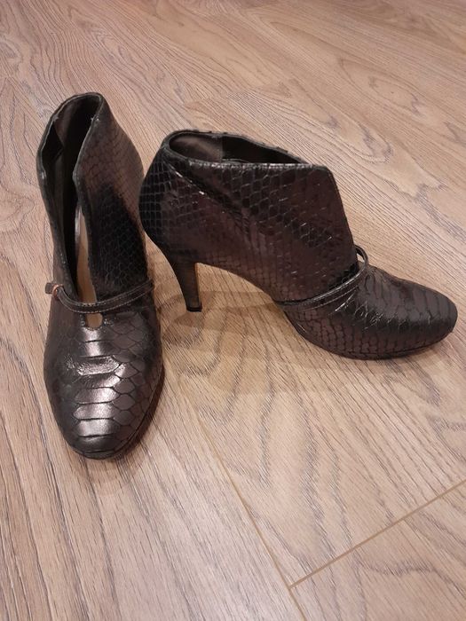 Супер крутые полусапожки (ботинки). Коллекция Clarks. Из Англии