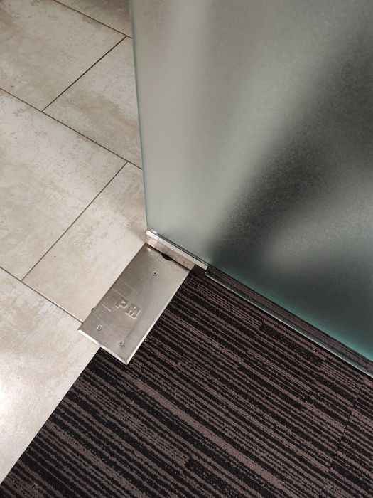 Drzwi szklane 208x82 cm oklejone