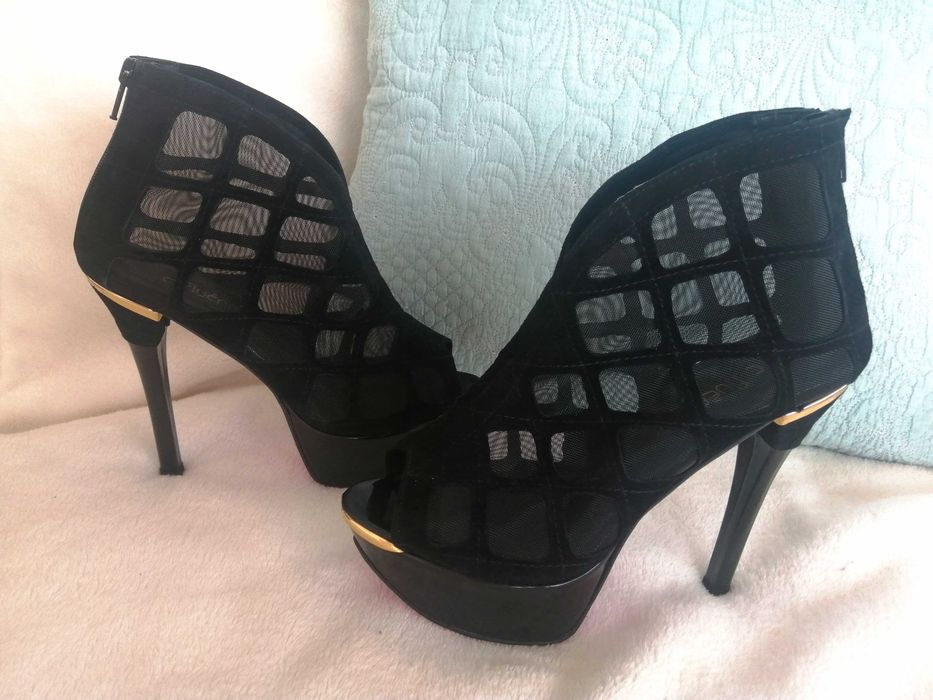 Botins como novos CFluenci 36