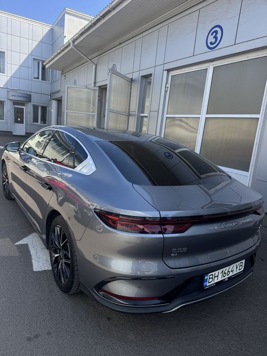 Продам byd han в топовой комплектации