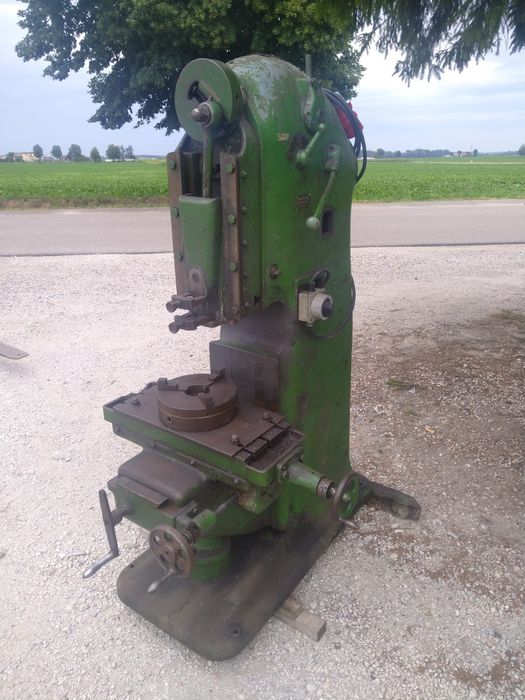 Tokarka do metalu frezarka piła taśmowa dlutownica ostrzałka