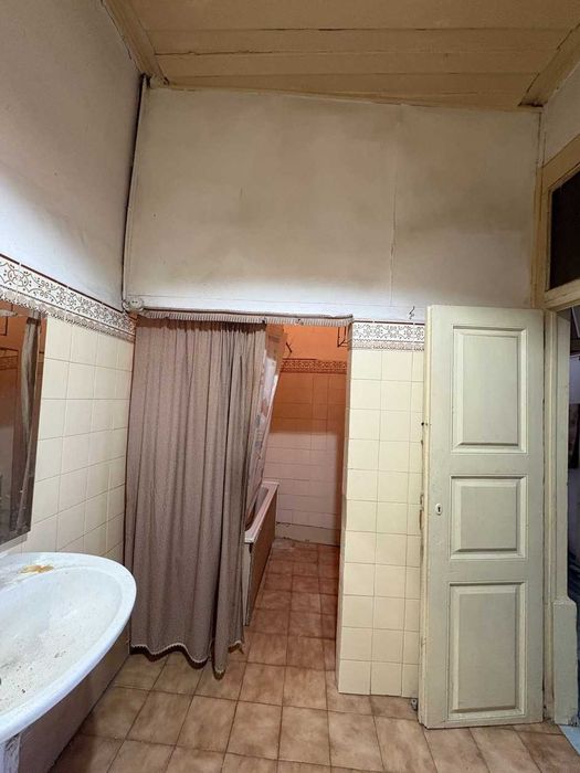 Empreiteiro para remodelação de apartamento T4