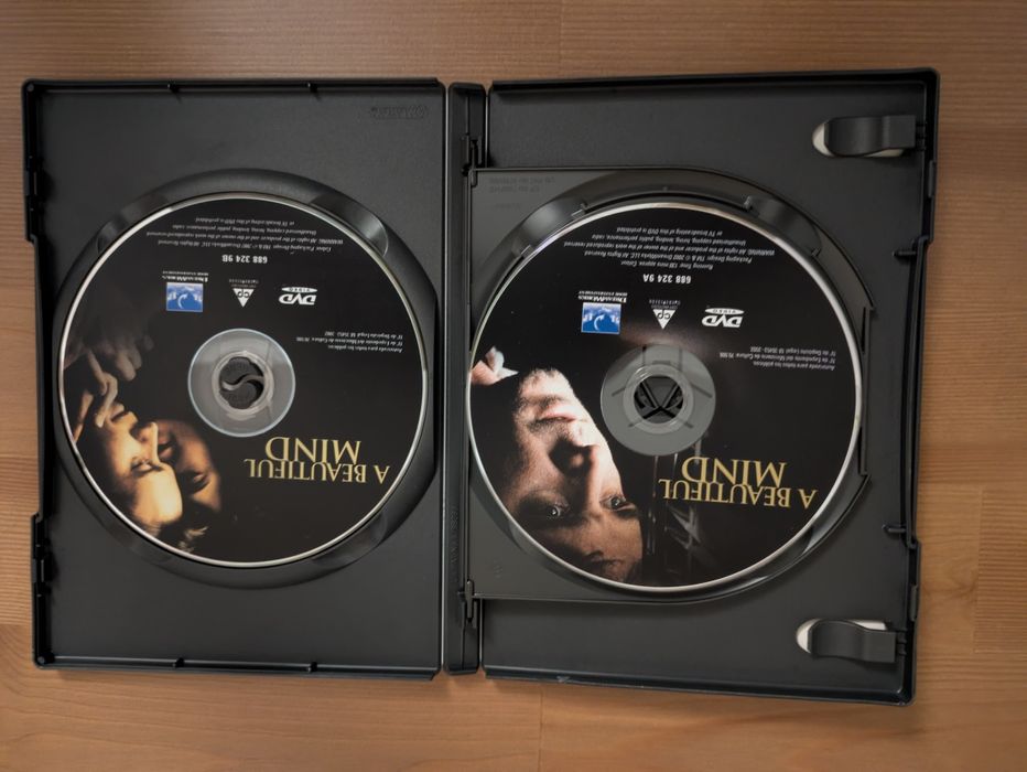 Duplo DVD " Uma Mente Brilhante " 2001 (Como Novo)