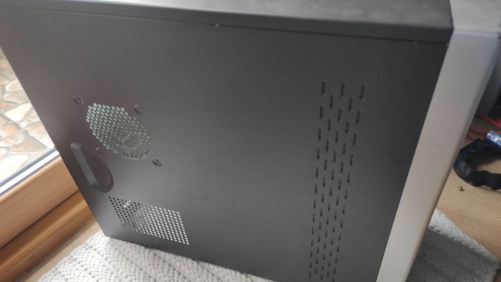 Caixa PC ATX usada