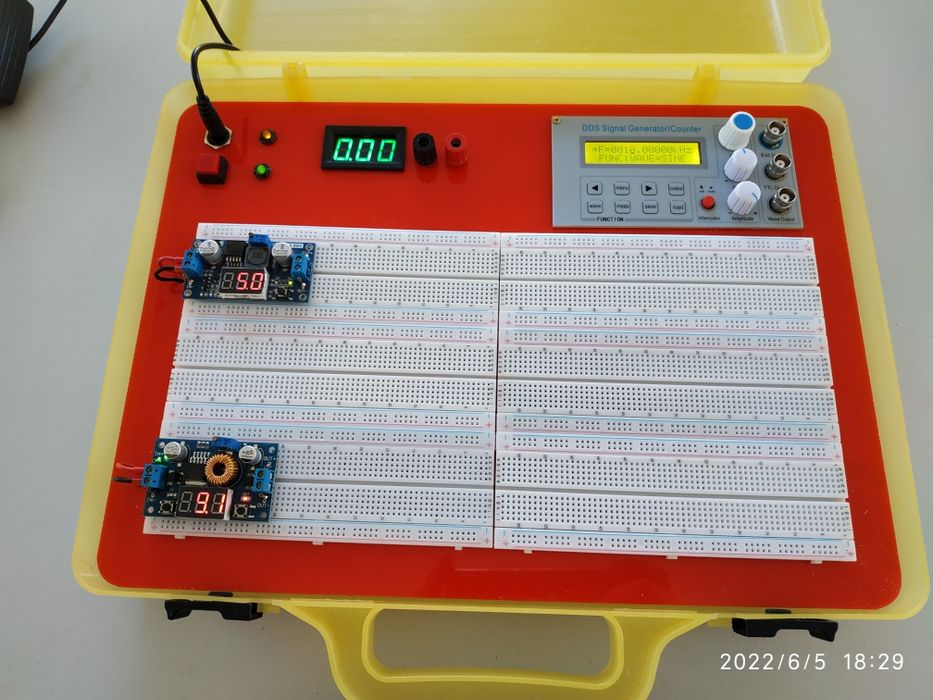 Laboratório de Electrónica portátil