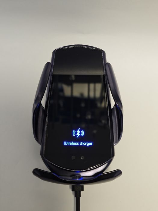 Тримач смартфона в авто з безровідною/провідною(магнітною) зарядкою