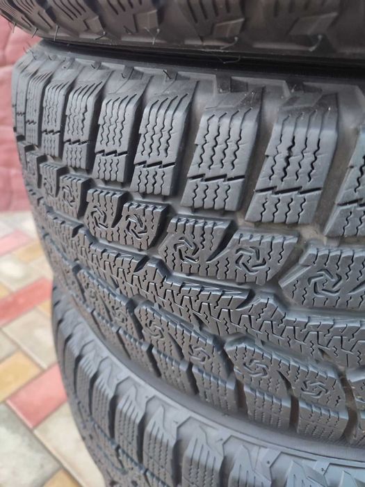 Зимові шини Toyo Observe GSi6 205/55 R16 94H