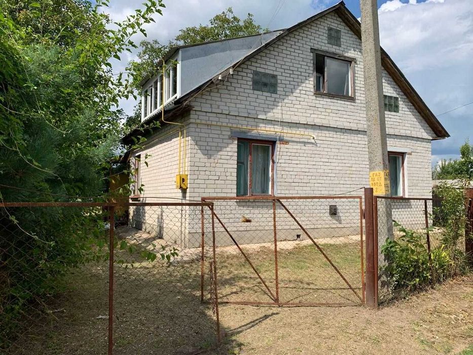 Продаж земельної ділянки з будинком в Чернігівській обл., с. Клочків