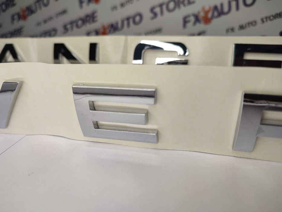 Емблеми RANGE ROVER на капот ляду багажник хром чорна