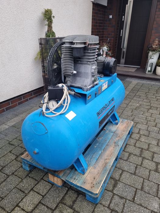 Kompresor 2-  tłokowy 300L INGERSOLL  RAND  Atlas Copco 380V Sprężarka