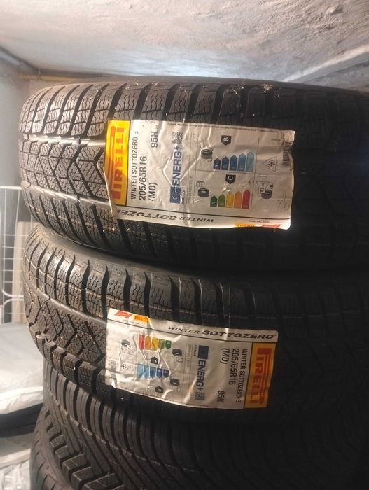 2 szt. Pirelli nowe