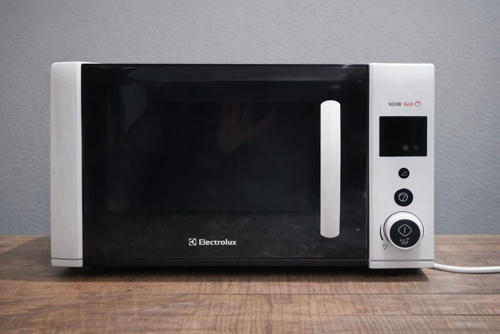Mikrofalówka Electrolux EMS2840