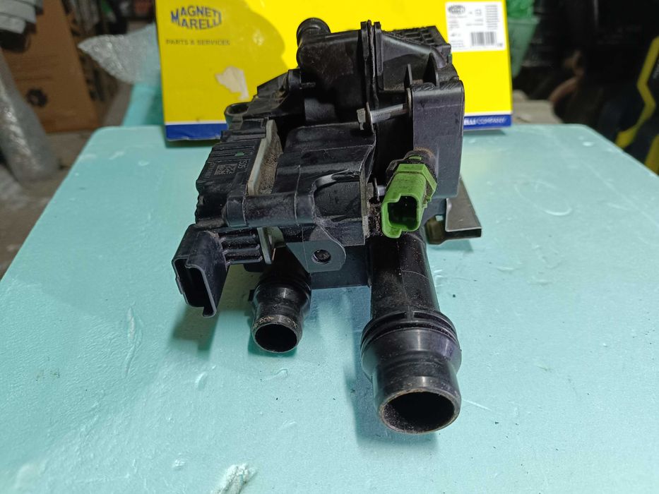 Termostato usado MANN HUMMEL Citroen Peugeot C3 C4