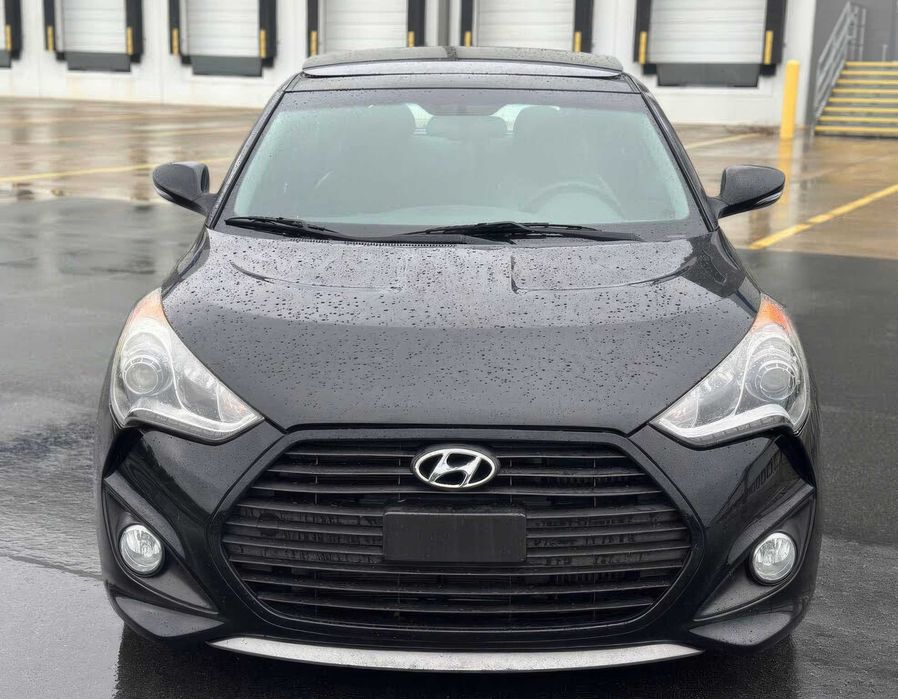 Hyundai Veloster      2015