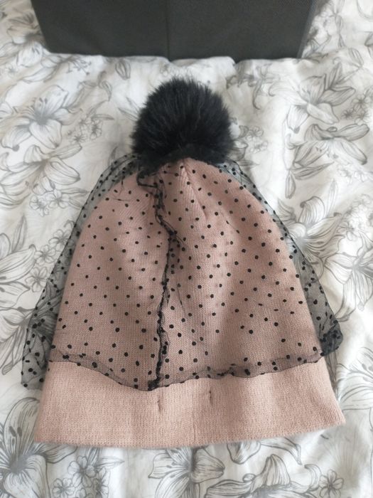 Elegancka czapka