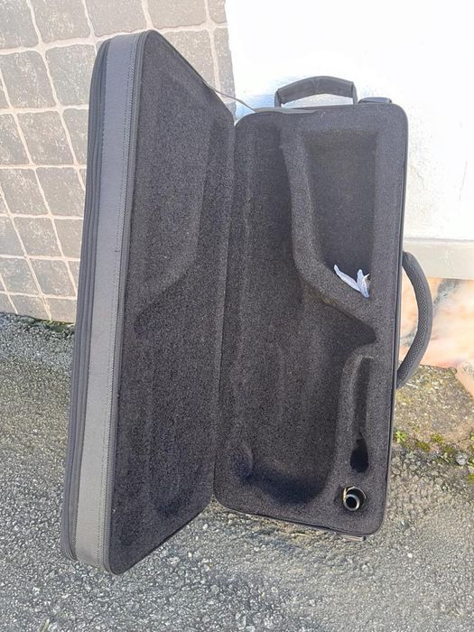 Mala para saxofone alto