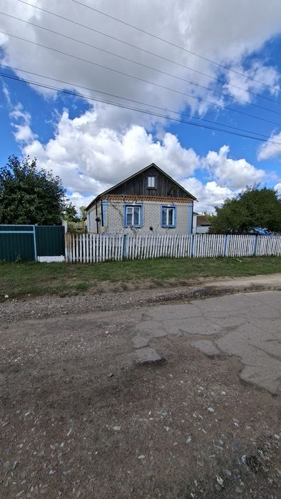Продається затишний будинок