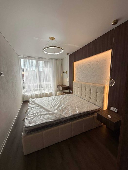 Дизайнерська 2к квартира в ЖК Family Plaza