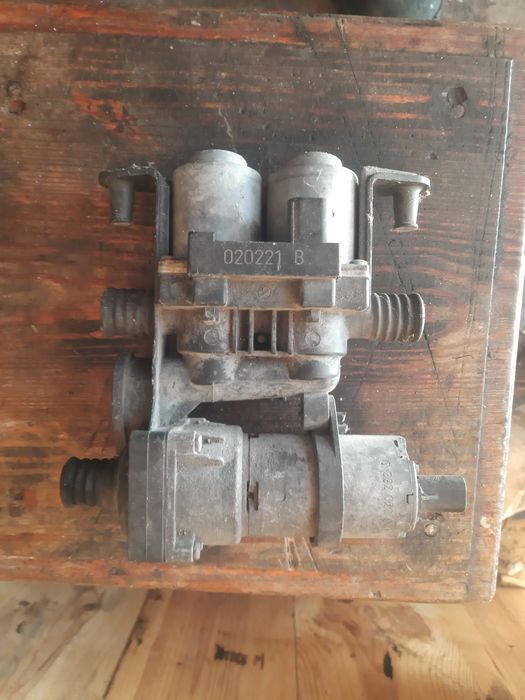 Продам двери bmw e39