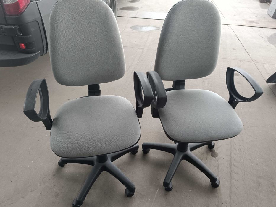 Cadeiras escritório com rodas