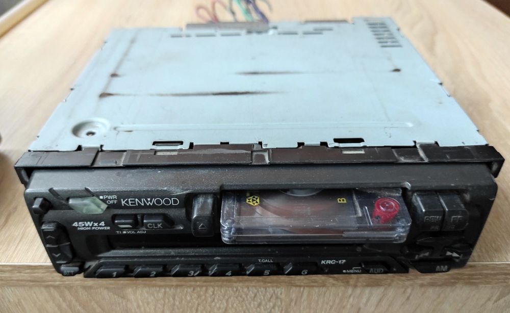 Автомагнитола Kenwood