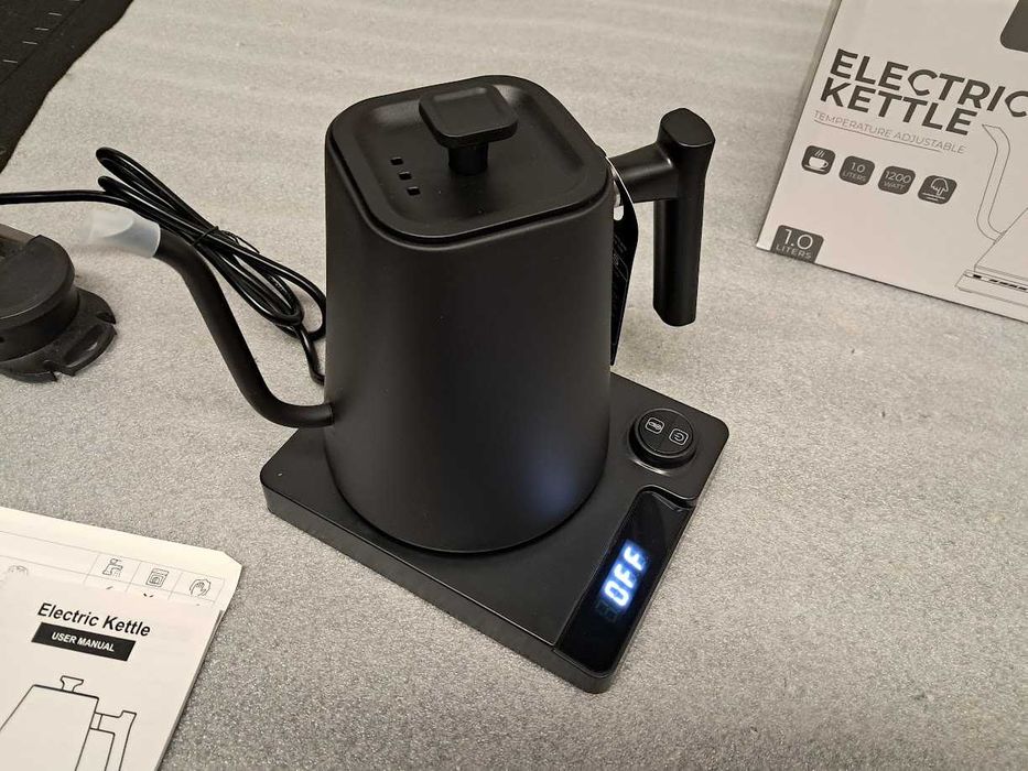 Czajnik z regulacją temperatury metalowy 1200 W 1 Litr