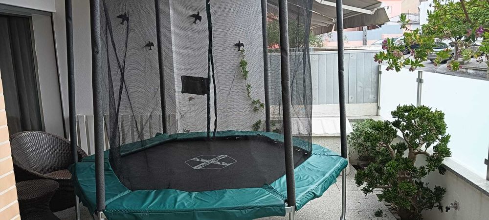 Trampolim hexagonal 240 Decathlon