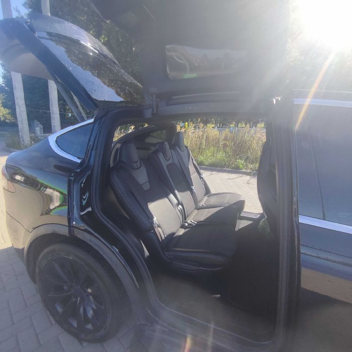 Tesla мобіл Х 90D 2017P