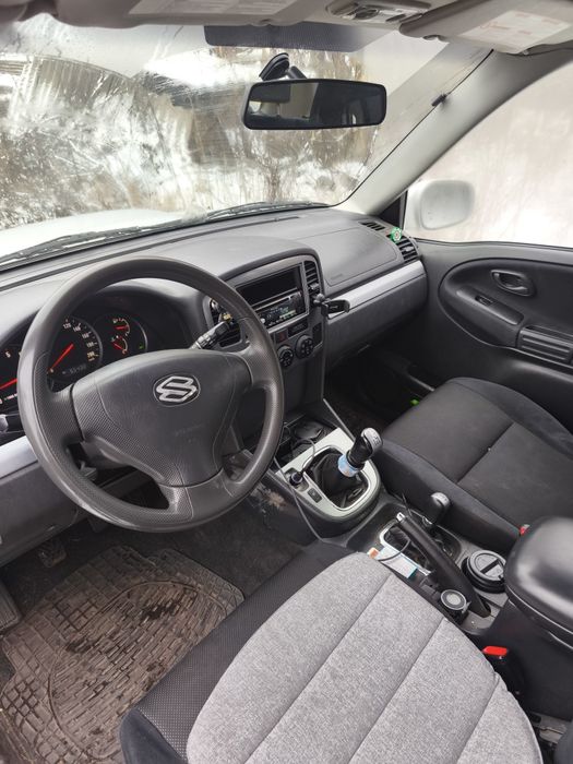 Автомобіль Suzuki Grand Vitara