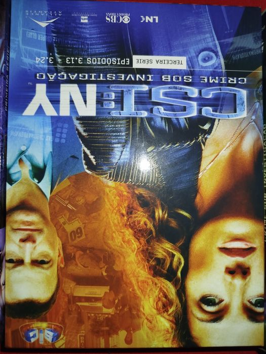Vários DVDs com varias temporadas da série CSI