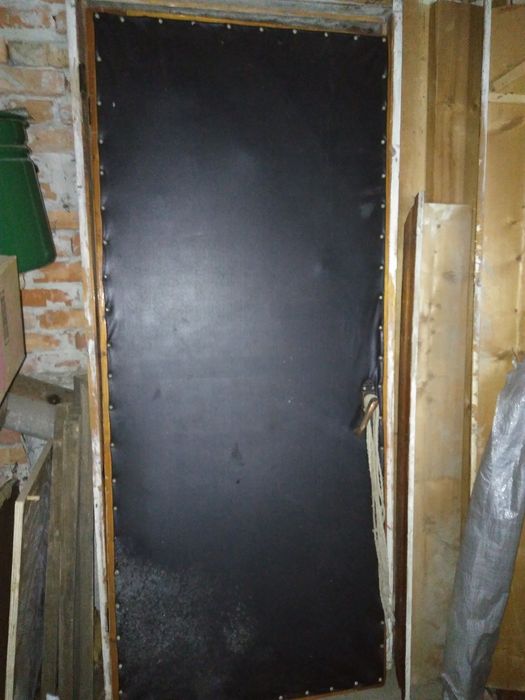 Продам міжкімнатні двері