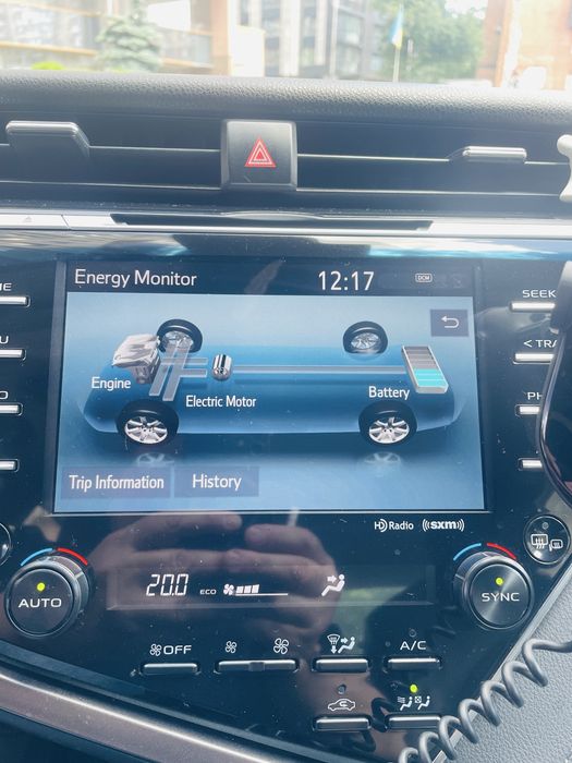 Toyota Camry 70 (гібрід) 2018 рік