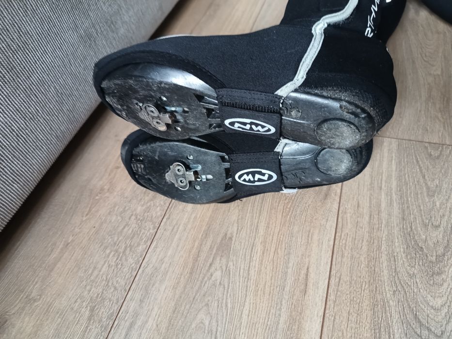Ocieplacze nakładki na buty Northwave 41-43 roz. M neopren