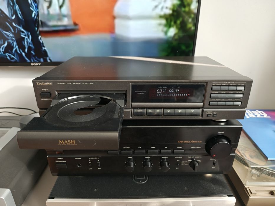 Odtwarzacz CD Technics SL-PG320A