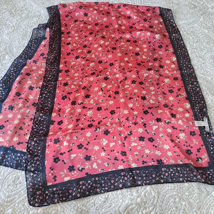 Шарф шовковий LAURA ASHLEY