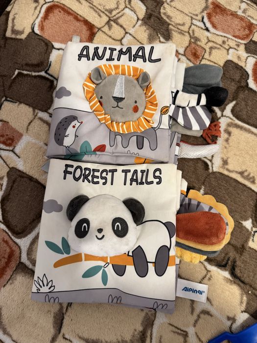 Развивающая книга шуршалка MOONBIFFY Rabbit