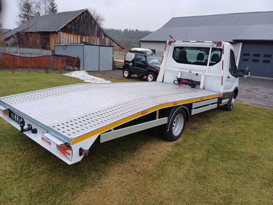 zabudowa auto laweta najazd pomoc drogowa producent