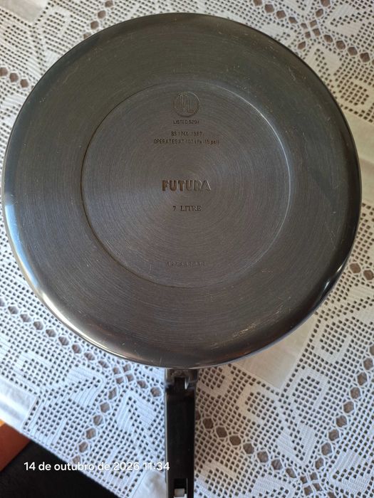 Panela de Pressão Anti Esturro de 7 Litros
