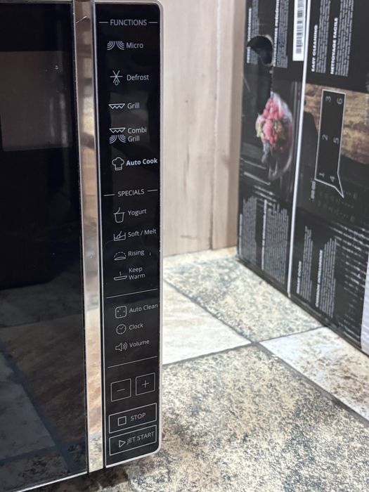 Microondas Whirlpool a funcionar