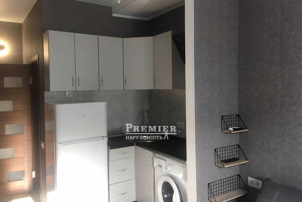 Продам однокімнатну квартиру повністю укомплектовану