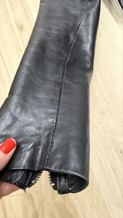 Шкіряна куртка Massimo.