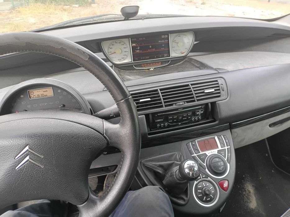 Samochód Citroen C 8