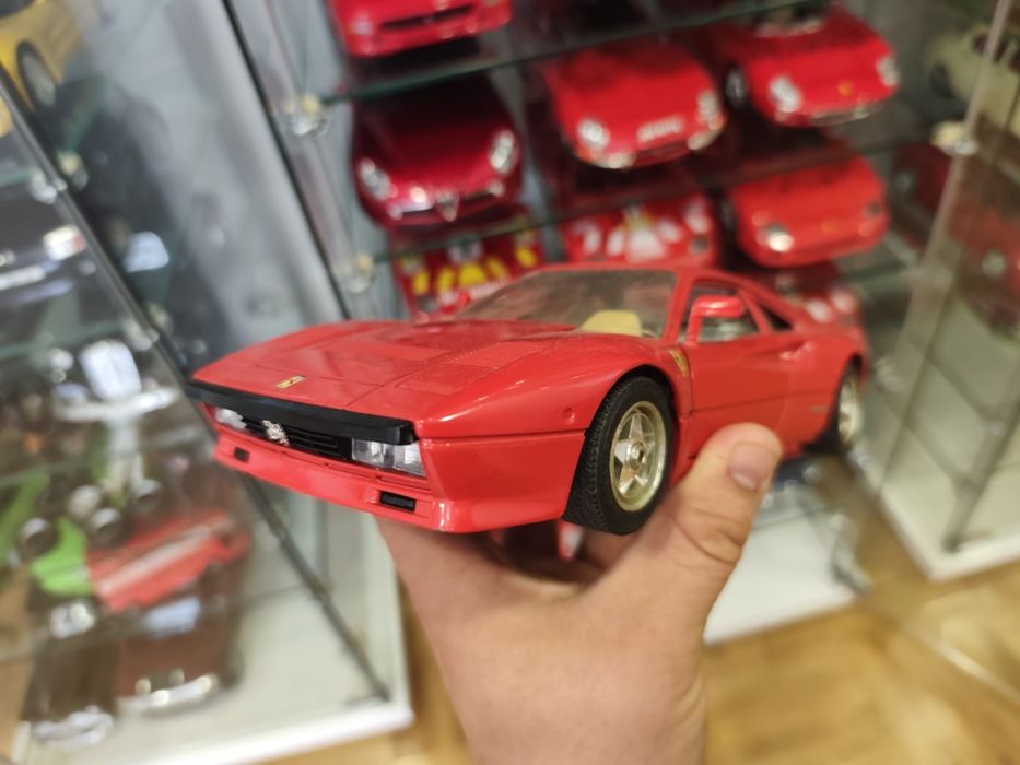 1/18 Ferrari GTO 1984 burago carro coleção miniatura